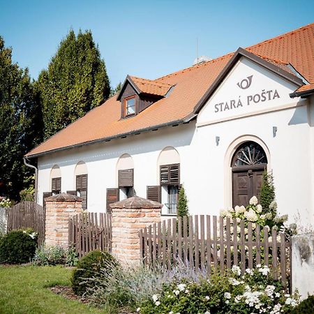 Penzion Stara Posta Hotel Kovalovice Kültér fotó